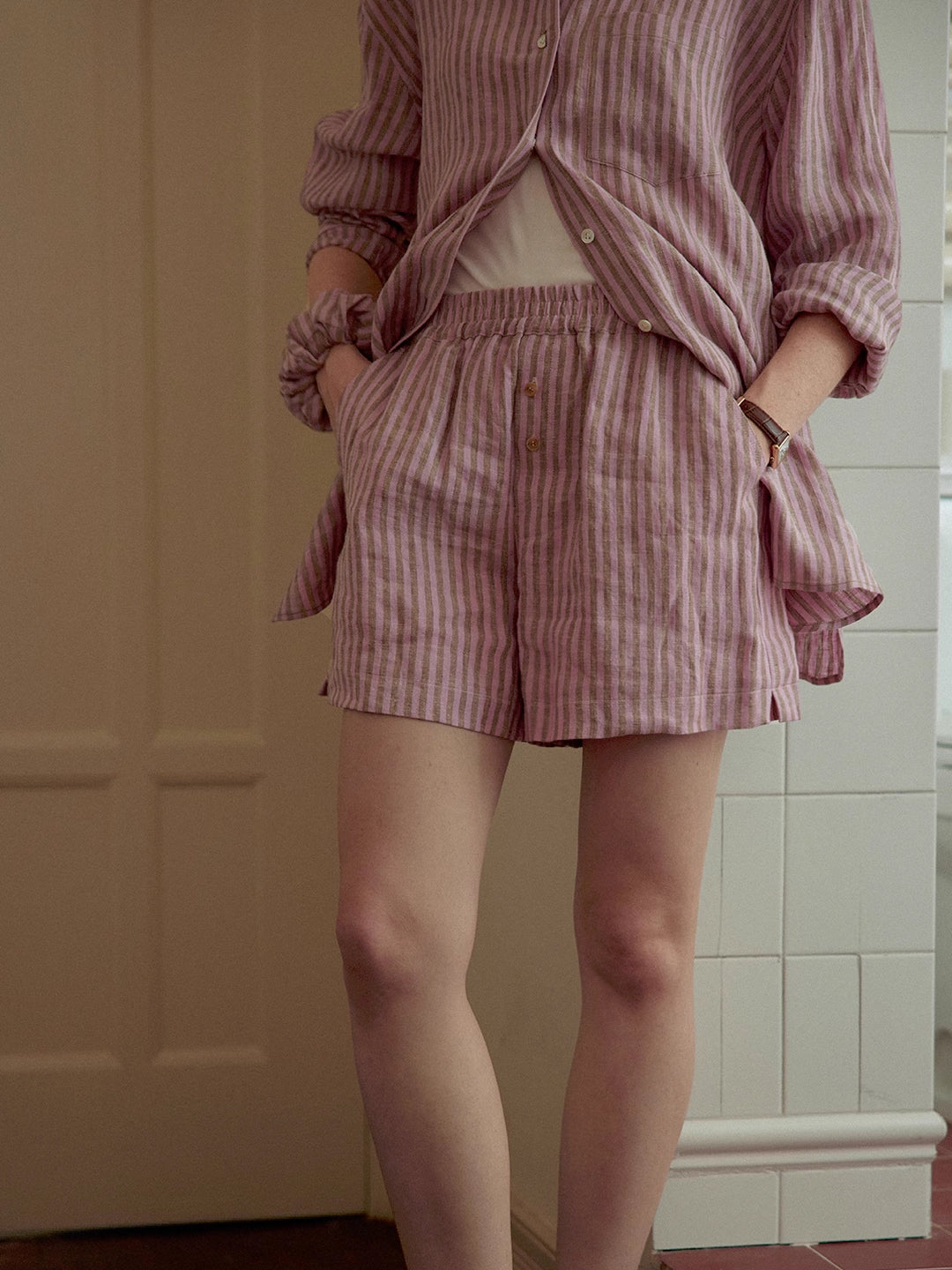 Striped Comfort Set – Easygoing Shirt & Shorts for Home