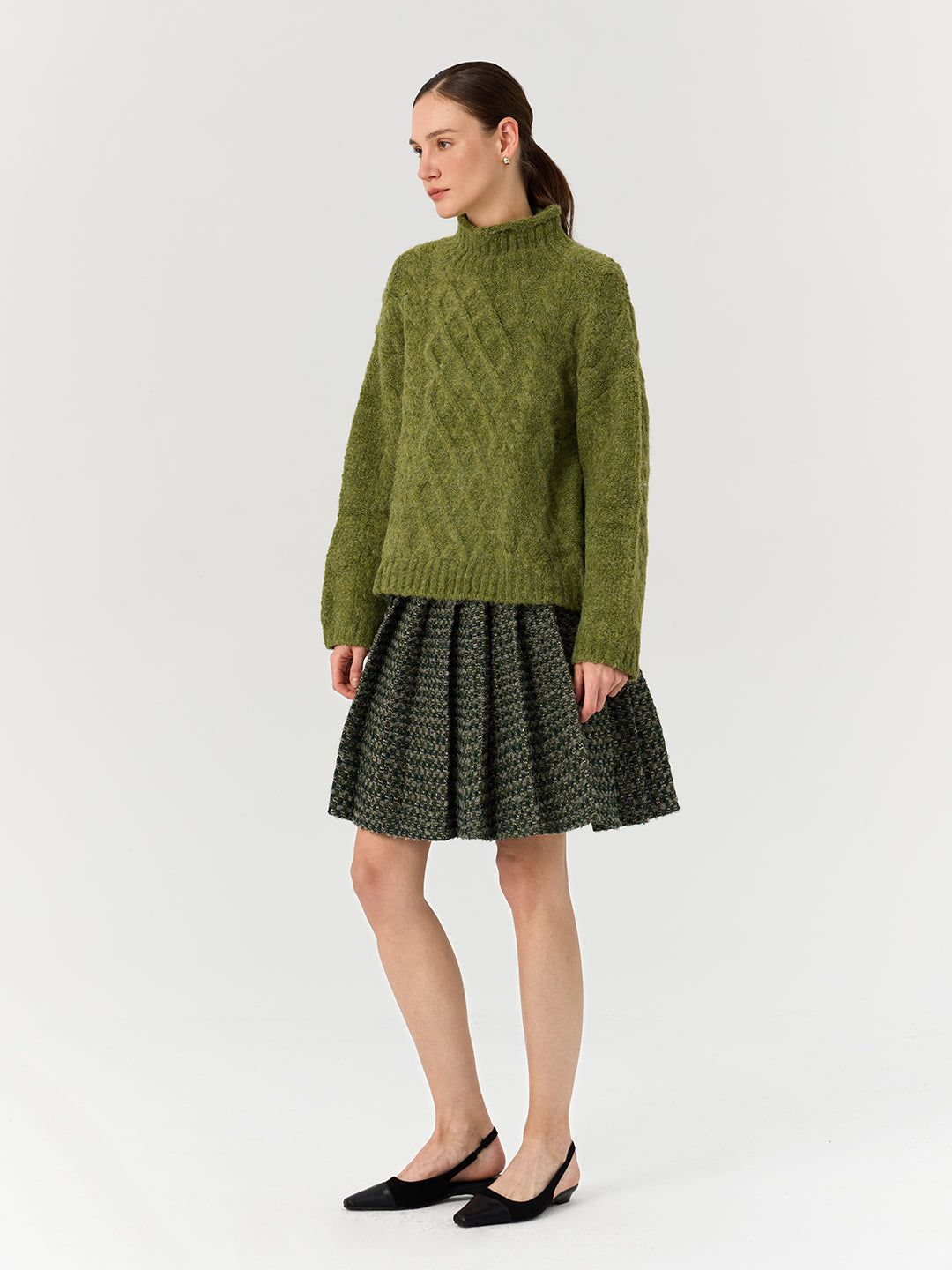 Cozy Semi-Turtleneck Rolled-Edge Cable Knit Sweater