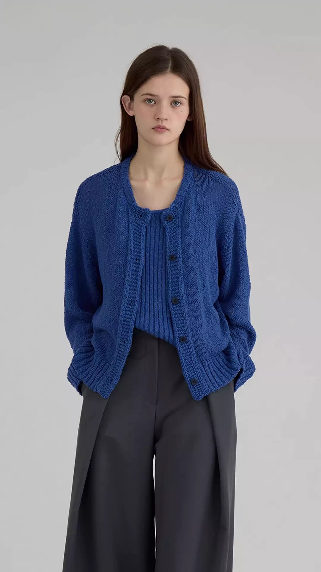 Cropped Cable Round Neck Ribbed Knit Cardigan