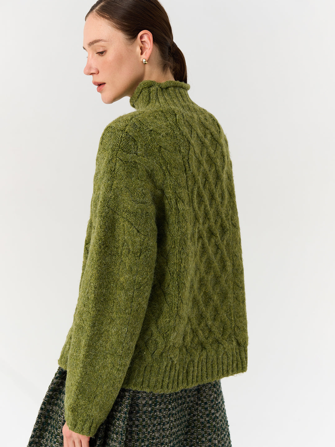 Cozy Semi-Turtleneck Rolled-Edge Cable Knit Sweater