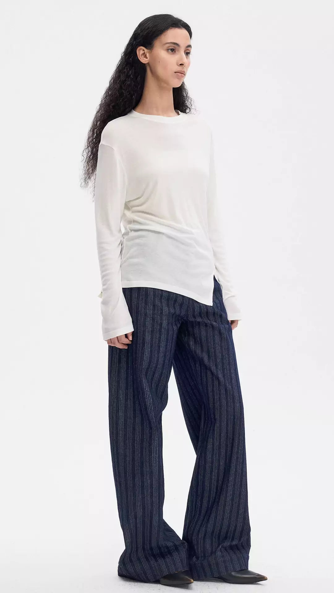 Round Neck Side Slit Loose Knit Sweater