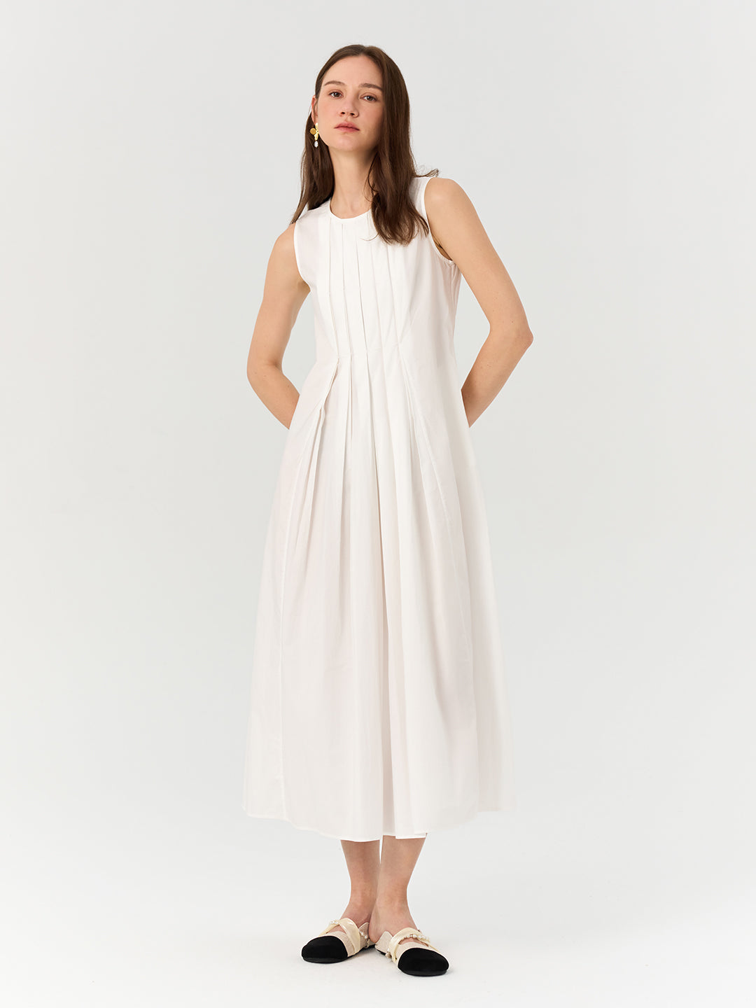 Pleat Front Sleeveless Maxi Dress