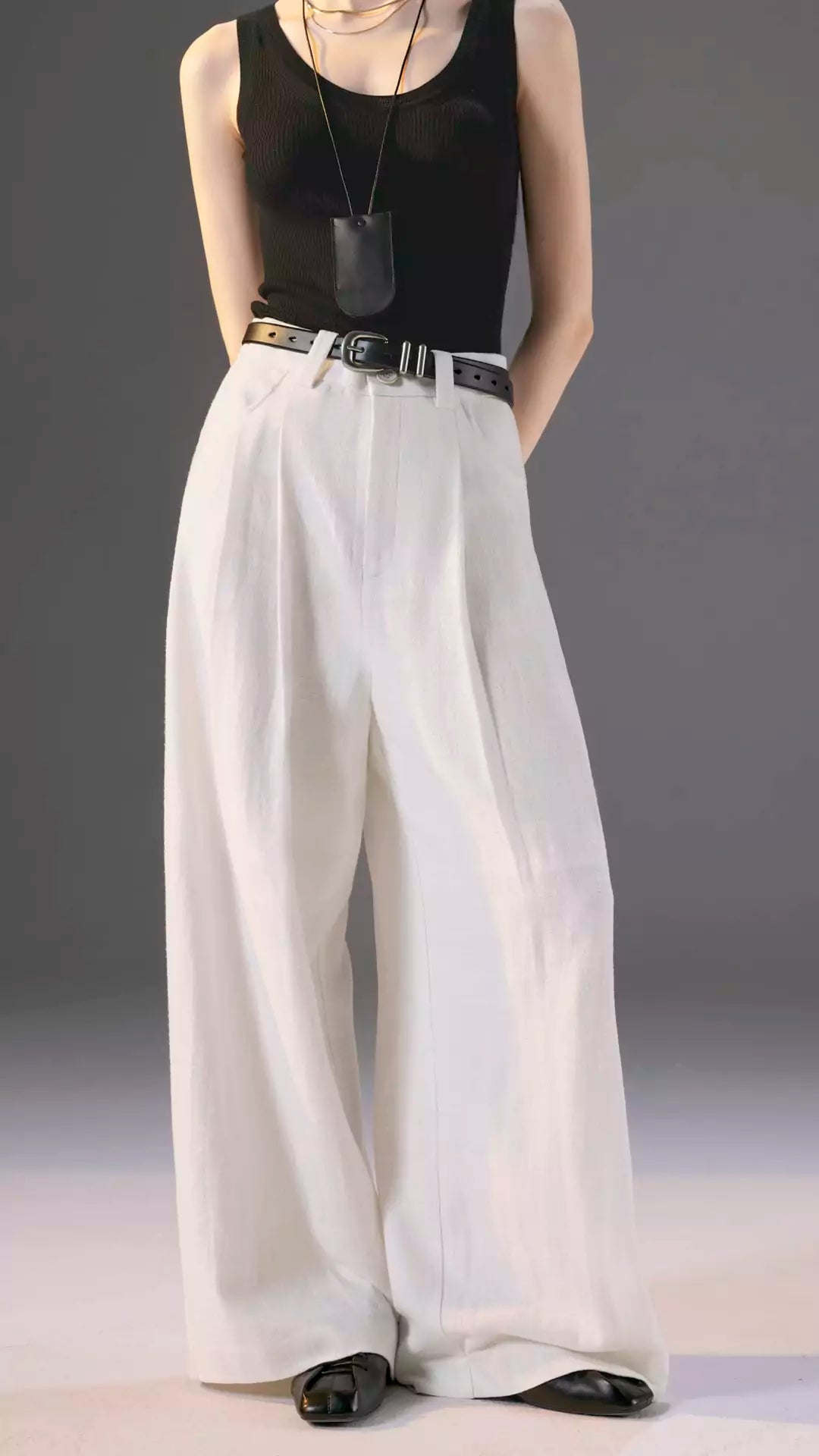 Relaxed Wide-Leg Linen-Cotton Blend Pleated Trousers