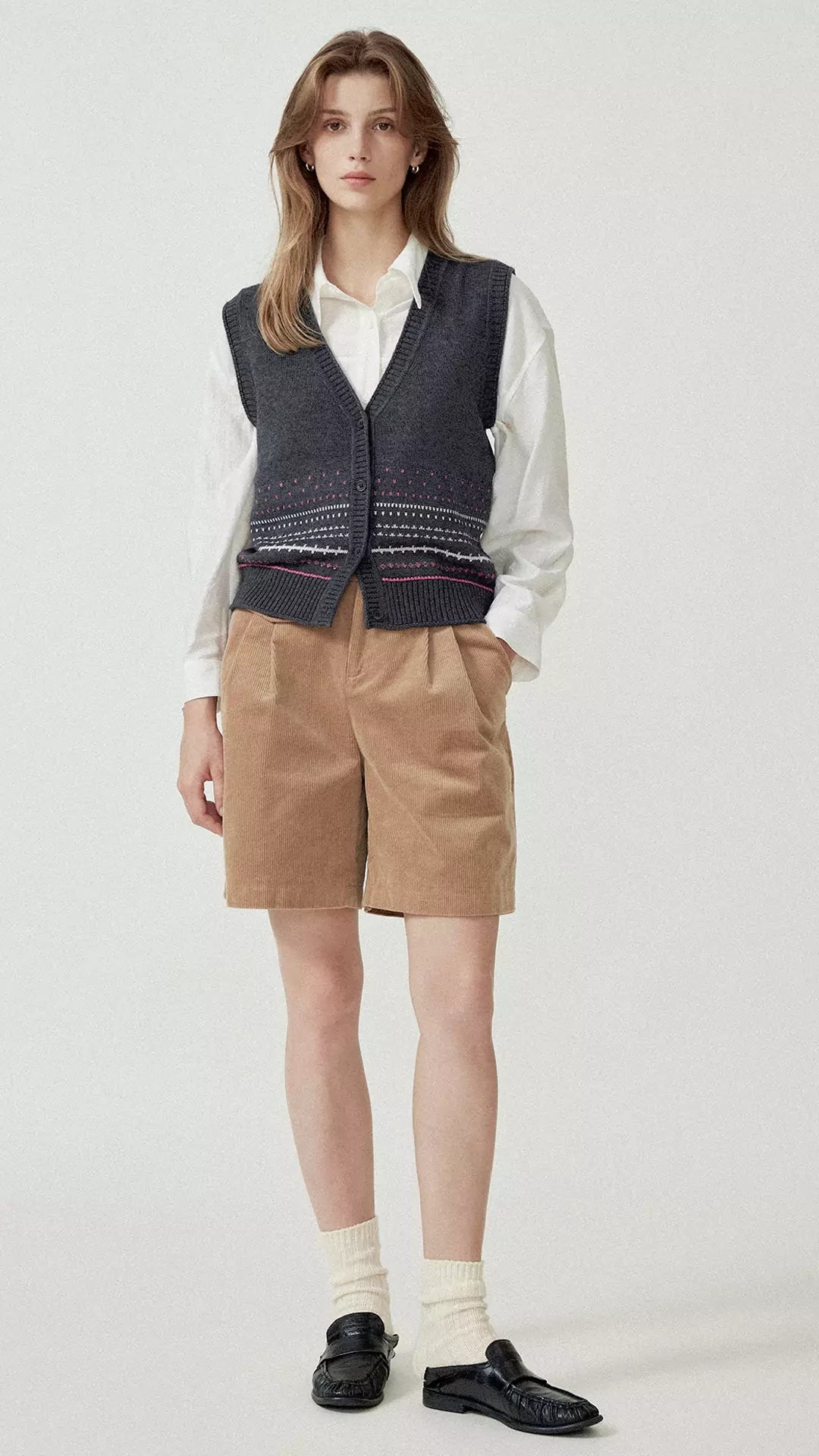 Rolled Edge Wool Jacquard V-Neck Knitted Vest