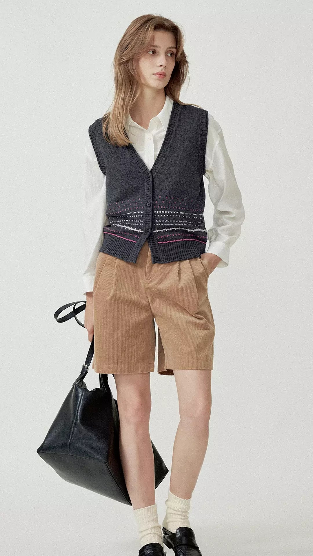 Rolled Edge Wool Jacquard V-Neck Knitted Vest