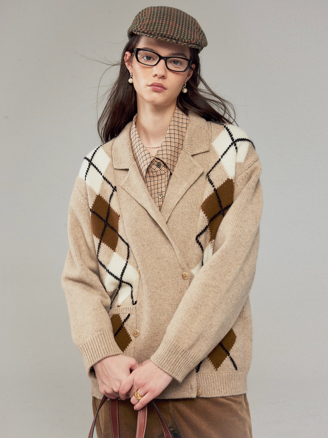 Sofhie Argyle Cardigan In Brown