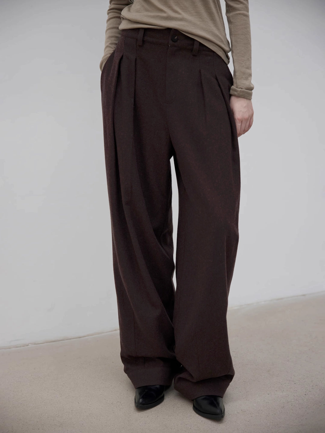 Pleated Wide-Leg Trousers in Wool Knit Blend