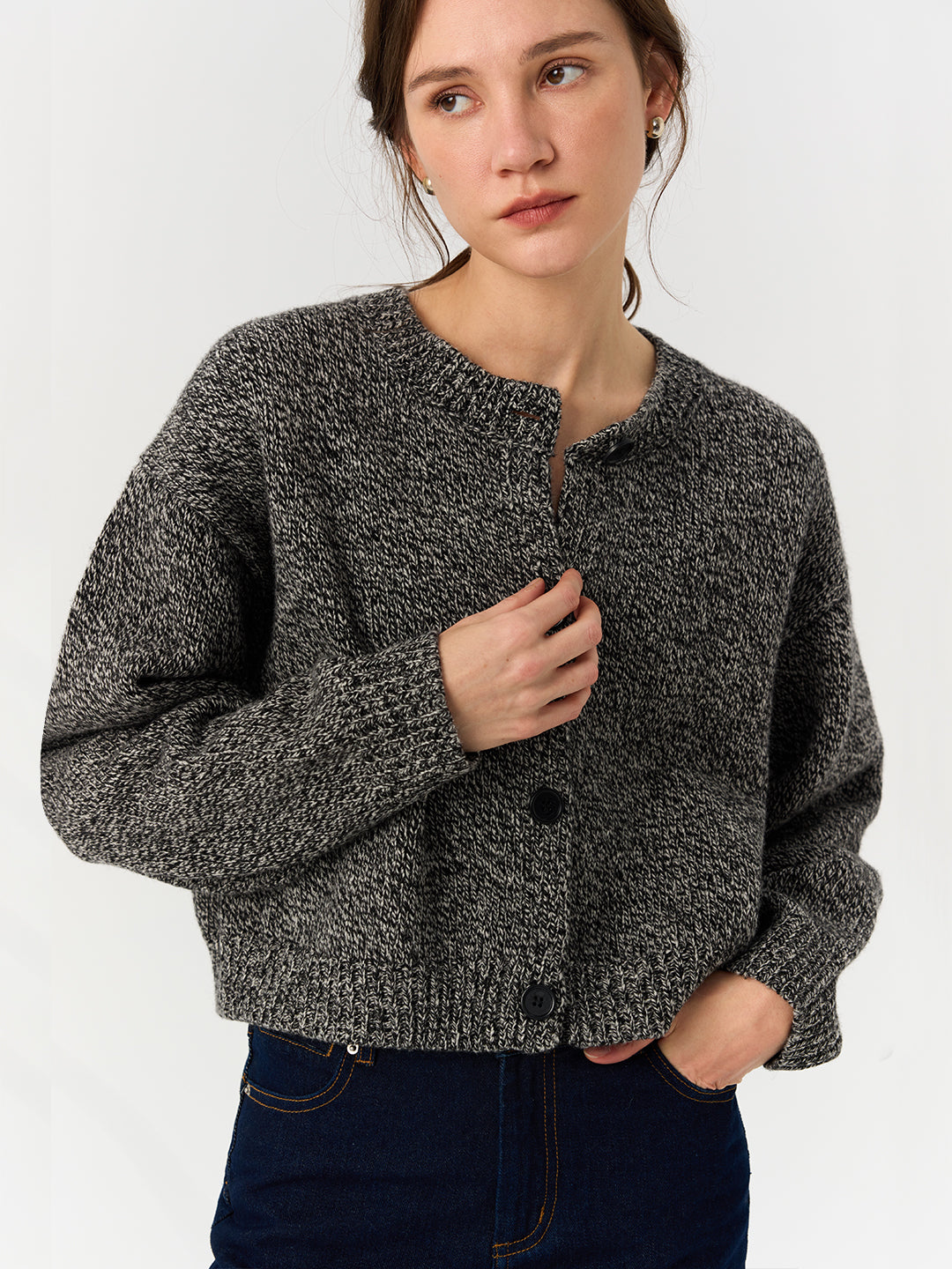 Soft Short-Length Round Neck Knit Cardigan