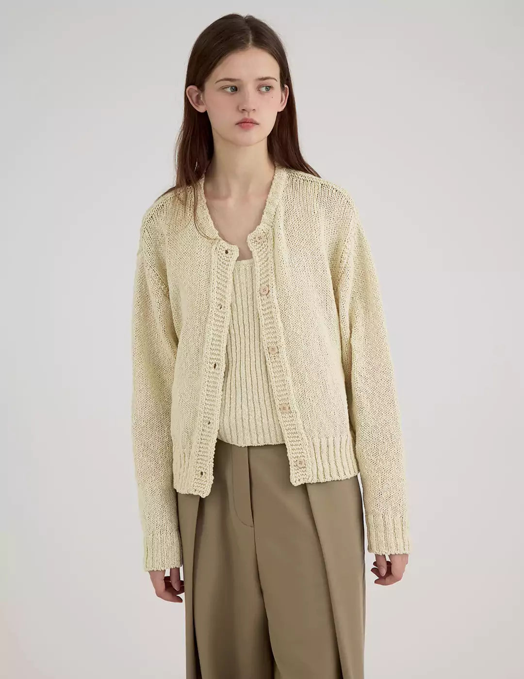 Cropped Cable Round Neck Ribbed Knit Cardigan