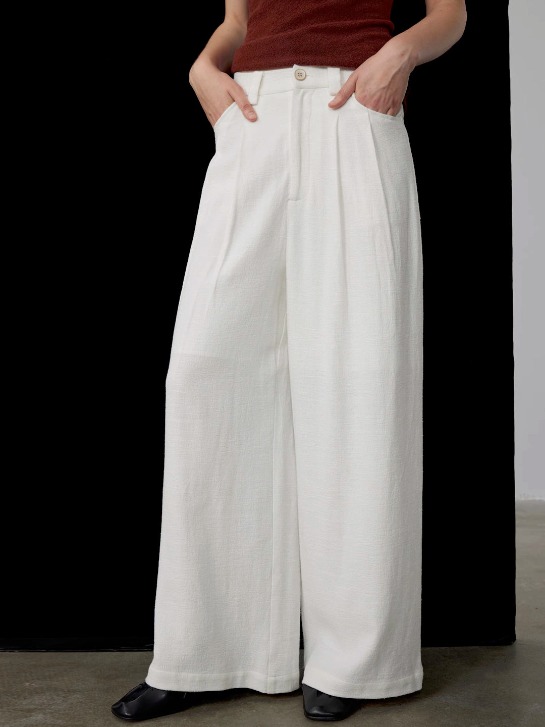 Soft Linen Straight-Leg Trousers