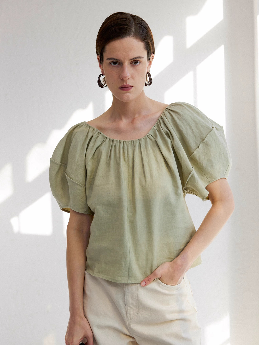 Puff Sleeve Top in Linen