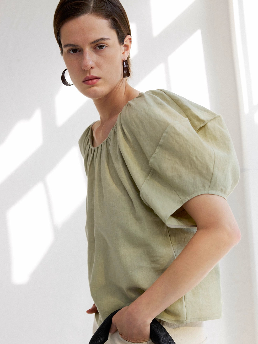 Puff Sleeve Top in Linen