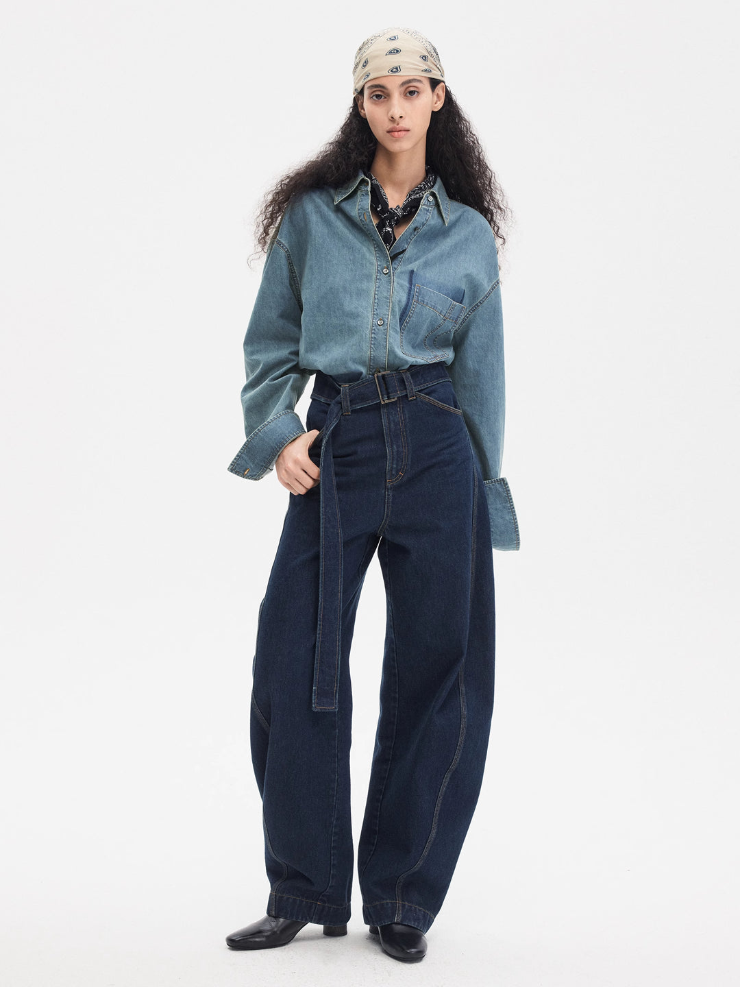 Mid-Waist Barrel Jeans