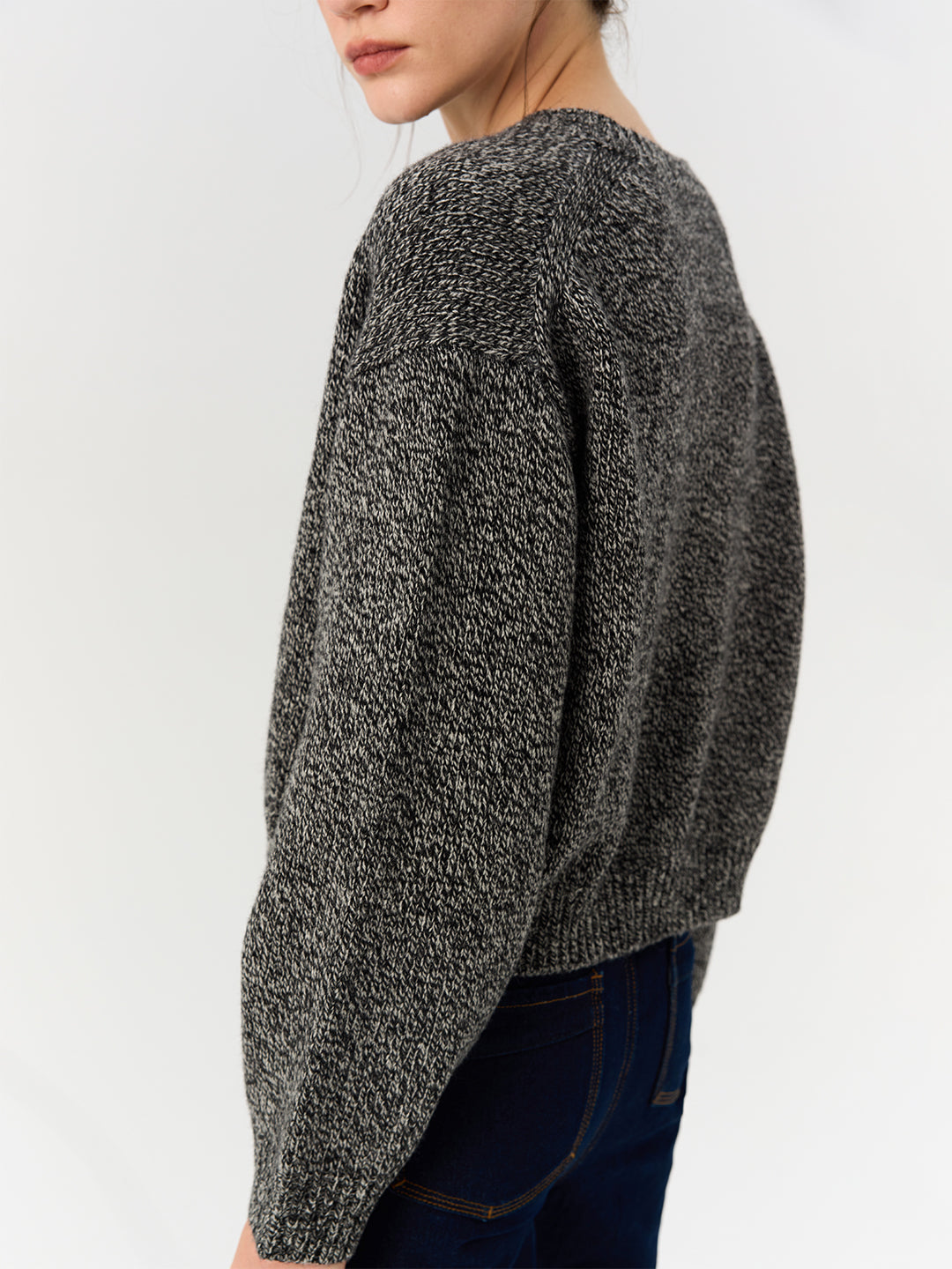 Soft Short-Length Round Neck Knit Cardigan