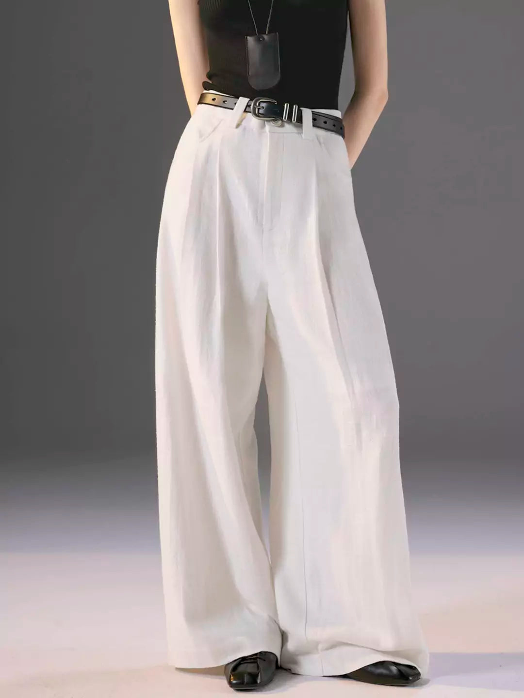 Relaxed Wide-Leg Linen-Cotton Blend Pleated Trousers