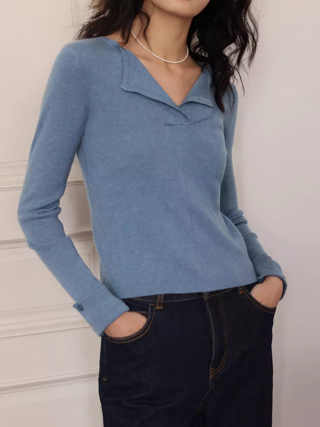 V-Neck Slim-Fit Knitted Top