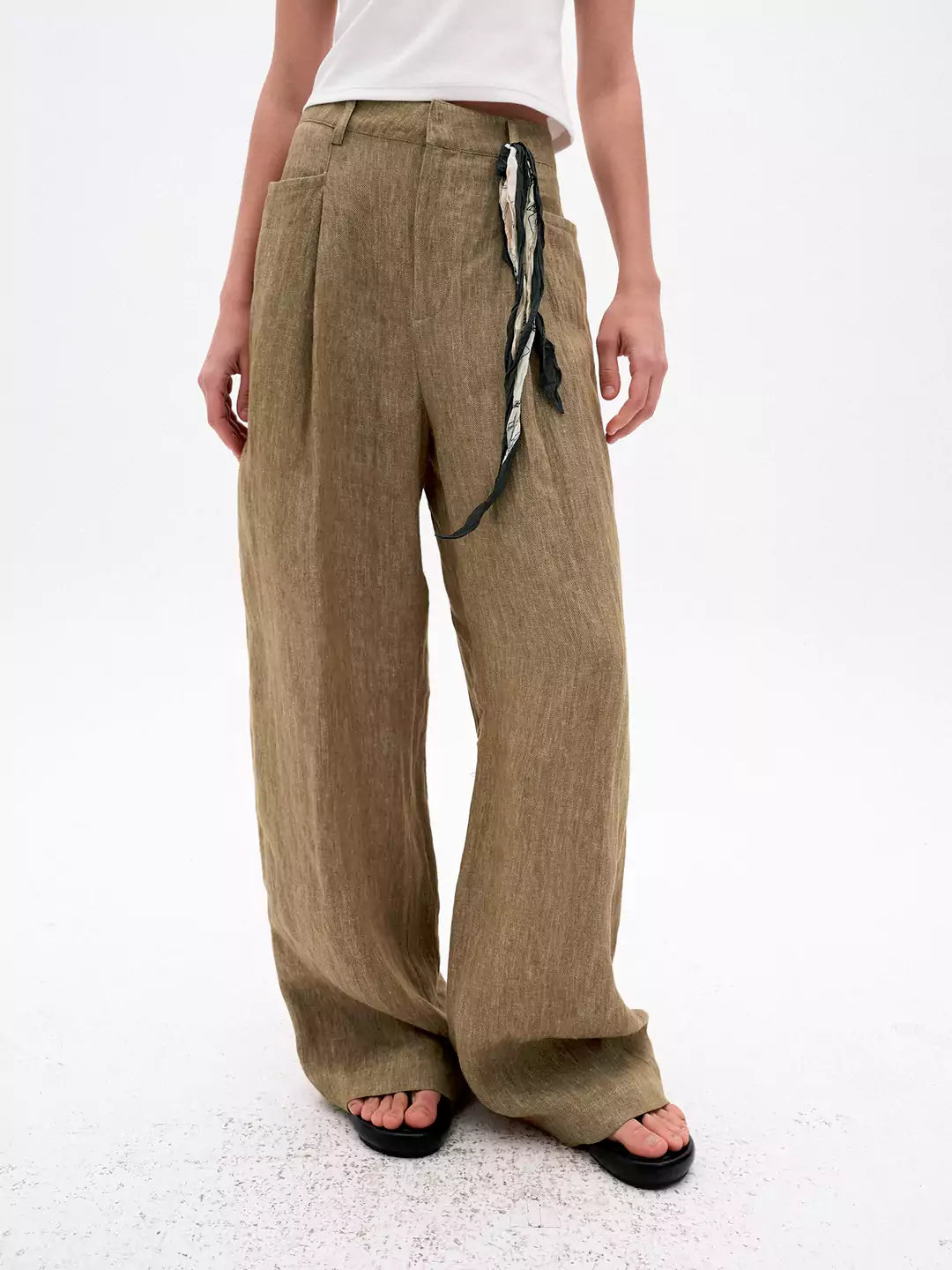 Relaxed Wide-Leg Pants